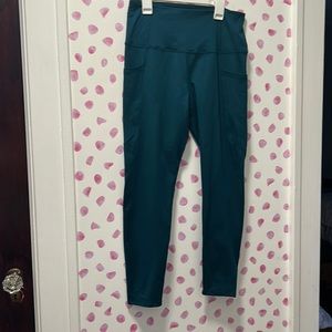 Core 10 Women’s Athletic Leggings Size Medium Dark Teal Color Side Pockets